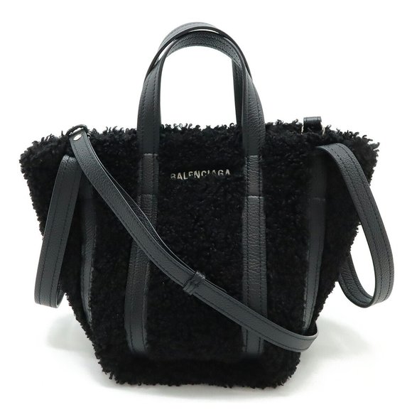 BALENCIAGA Black Leather Shoulder Bag - Picture 1 of 9